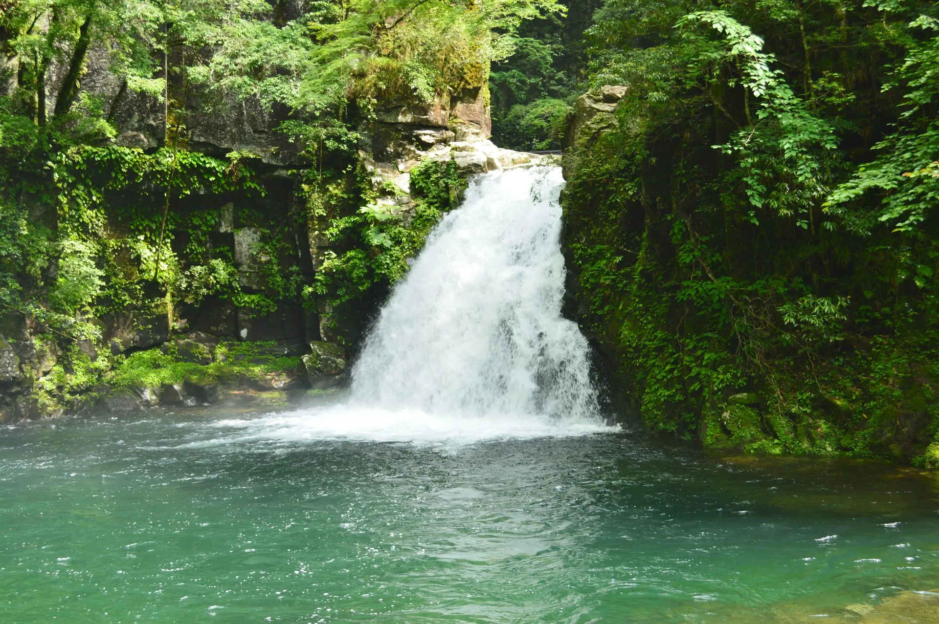 赤目温泉の風景