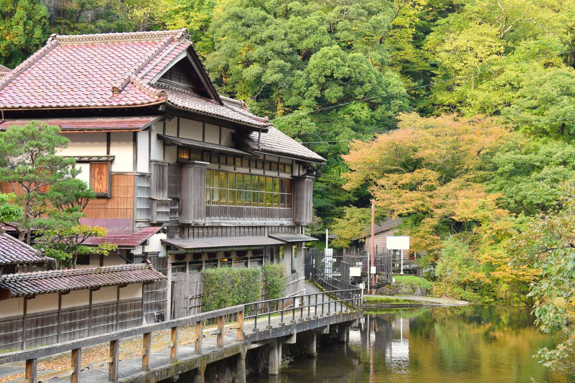 東山温泉の風景