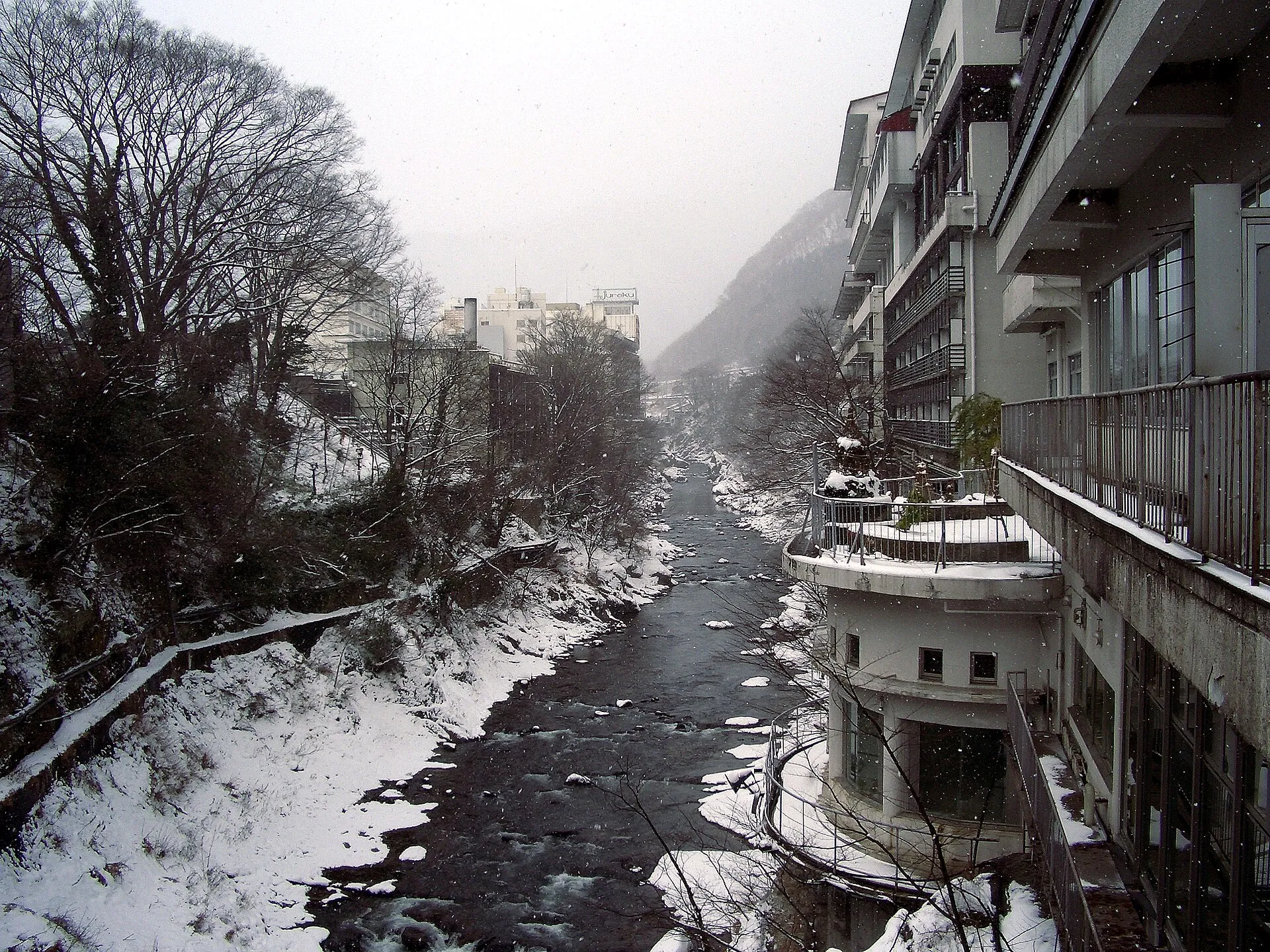 水上温泉の風景