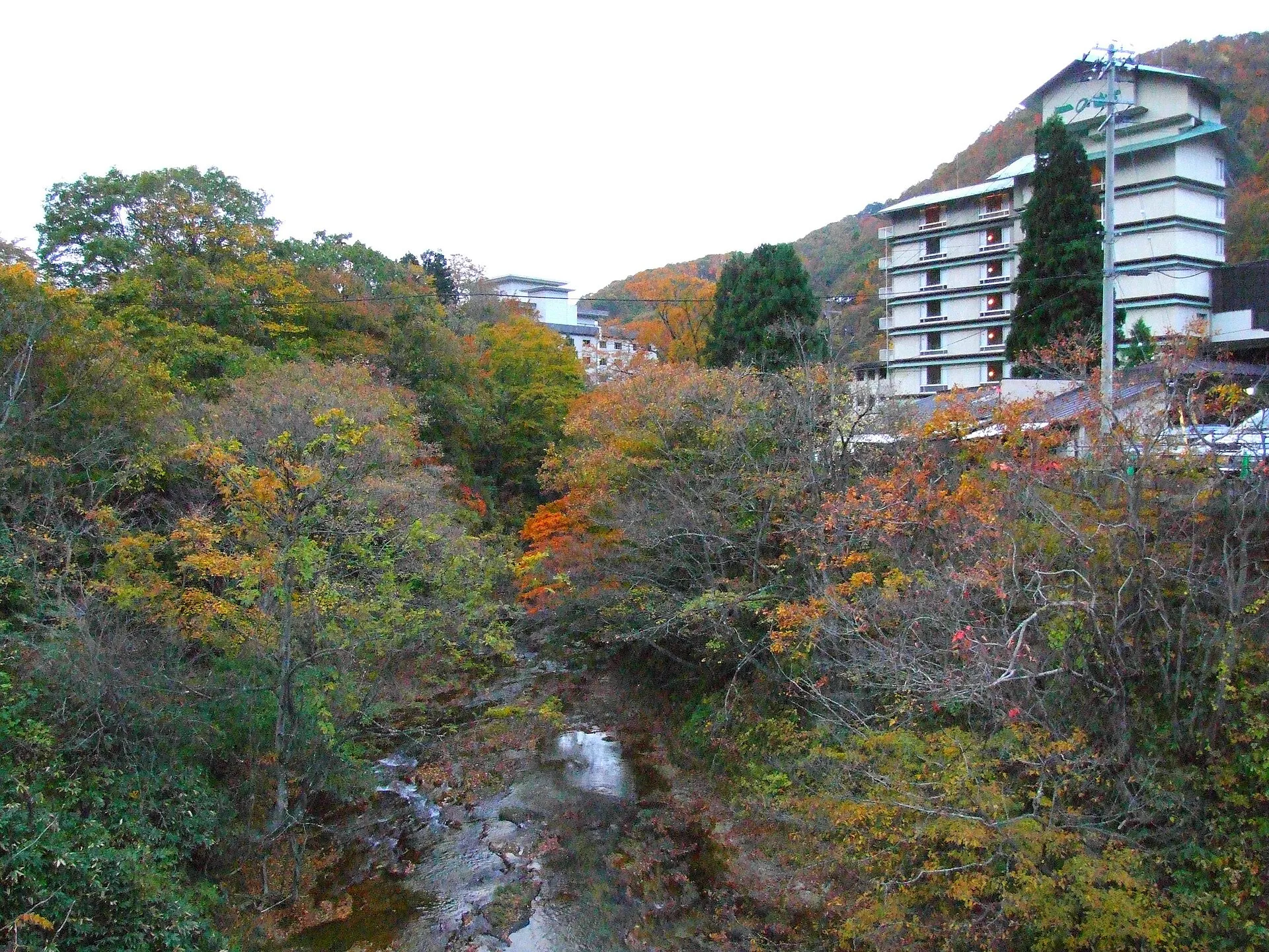作並温泉の風景