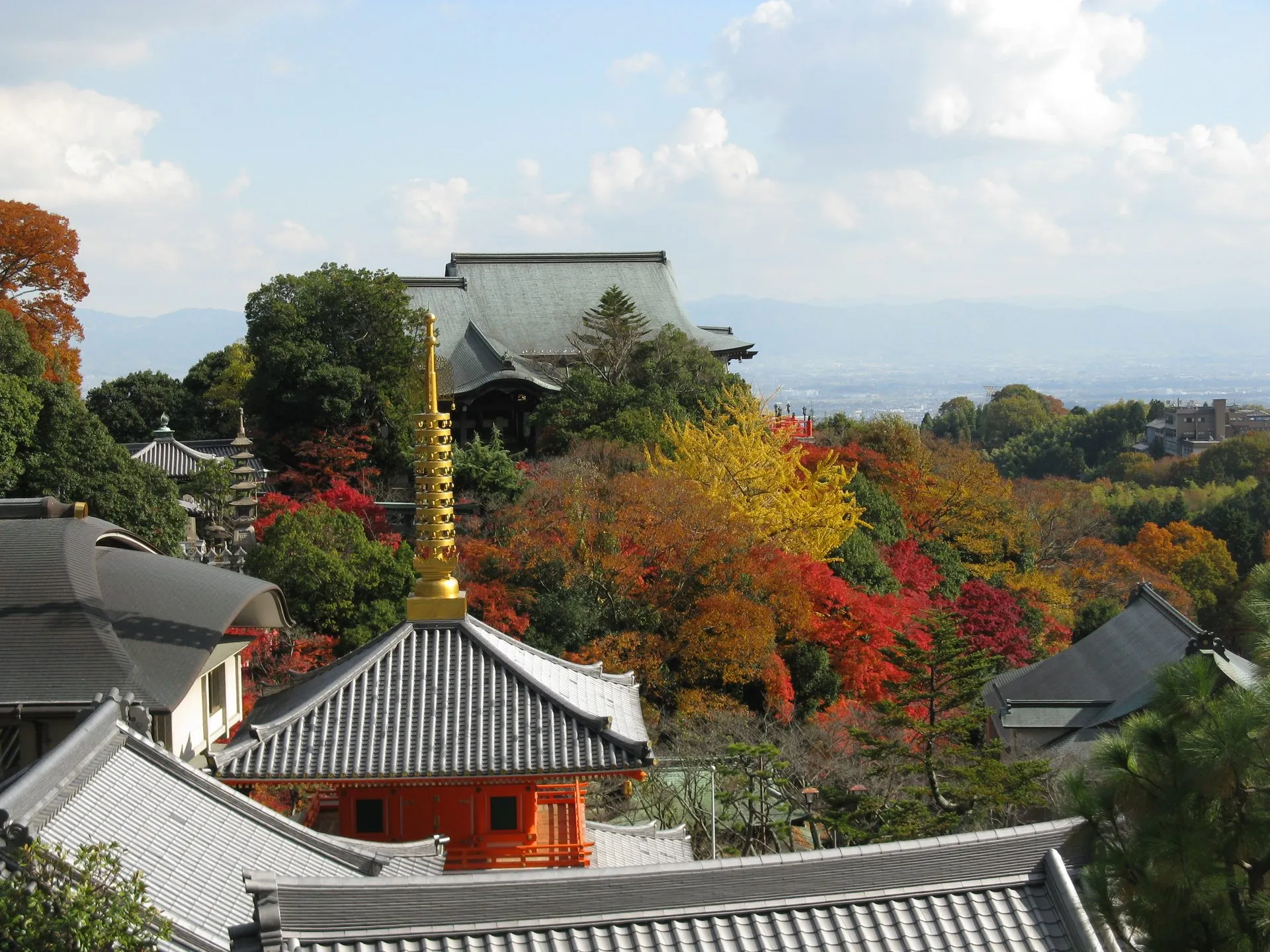 信貴山温泉の風景