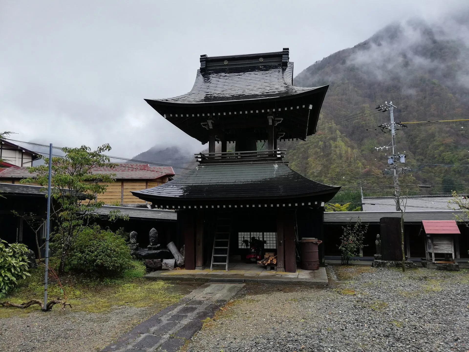 新平湯温泉の風景