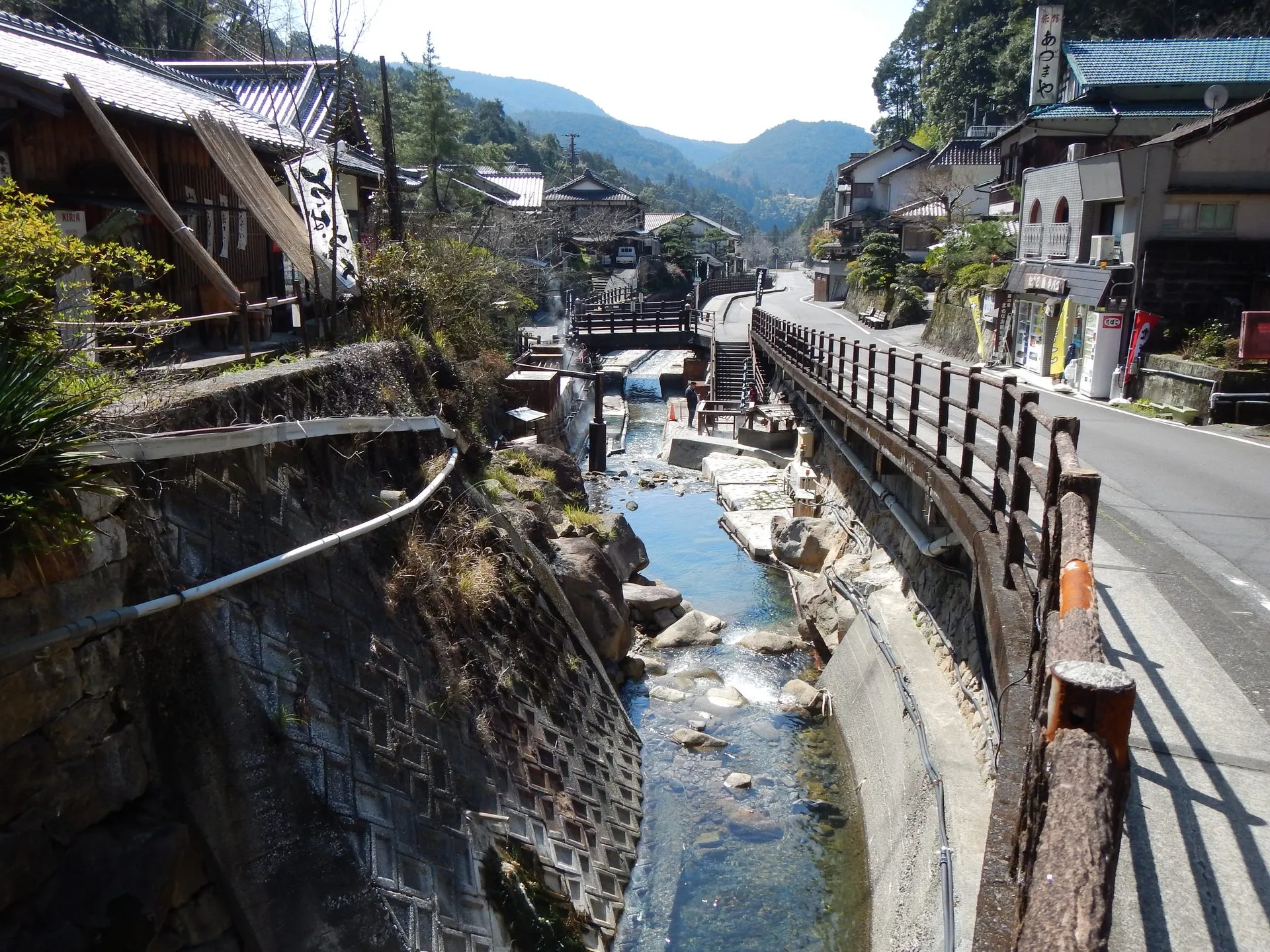 湯の峰温泉の風景